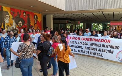Manifestaciones en Palacio de Gobierno señalan desinterés de Secretarías hacia necesidades