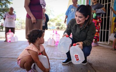Gracias por voltear a vernos: Apoyos de agua y alimentos del DIF Culiacán llegan a comunidades de Sanalona, Higueras de Abuya y Los Mezcales