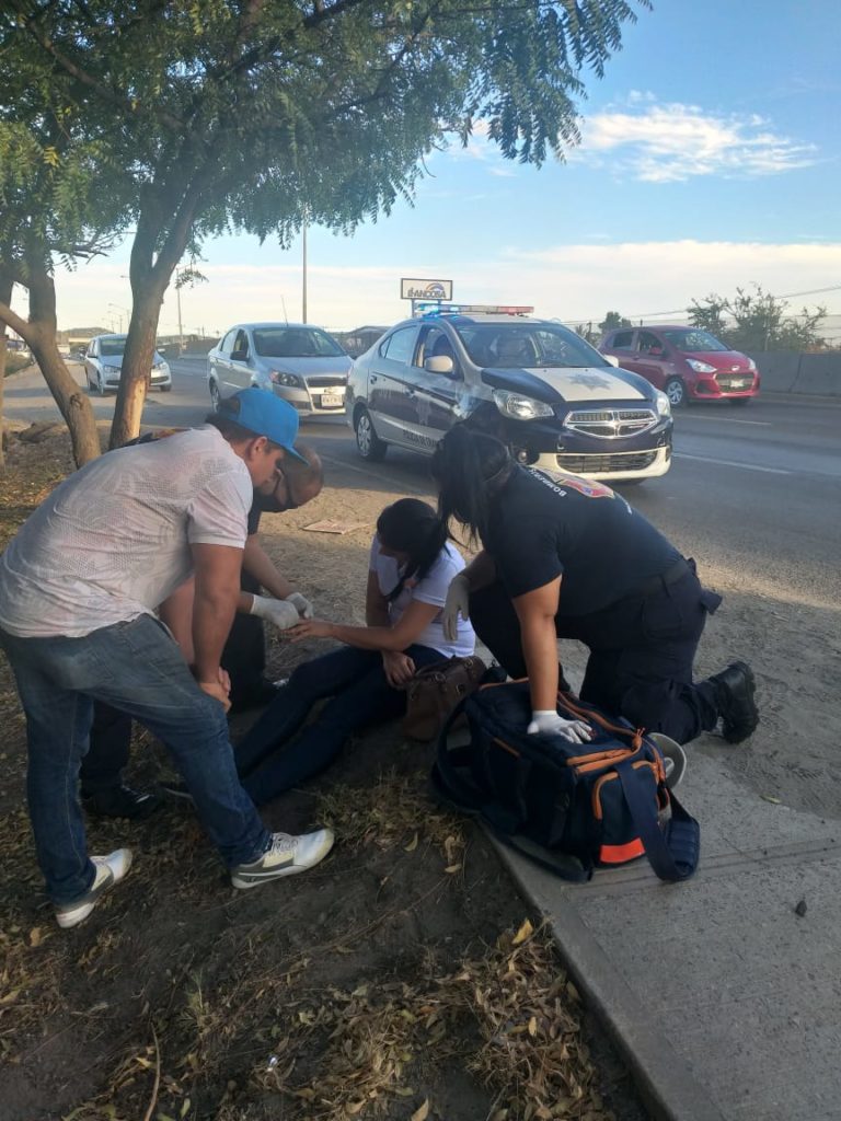 JOVEN RESULTA POLICONTUNDIDA TRAS SER GOLPEADA POR MOTOCICLISTA EN ...