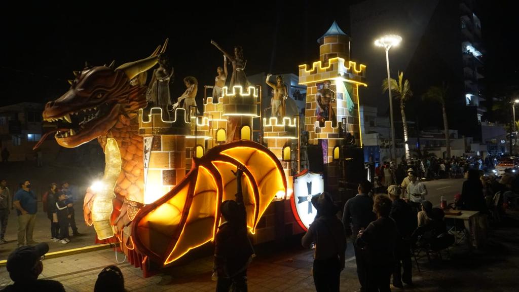 Espectacular El Desfile Del Carnaval De Mazatlán 3913