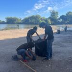 Estudiantes de la UAdeO Guasave y el DURS realizan jornada de limpieza en el río Sinaloa y el malecón.