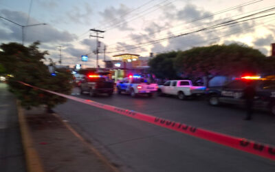 Atacan a balazos a un sujeto en la avenida Santa Rosa en el Infonavit Jabalíes en Mazatlán.