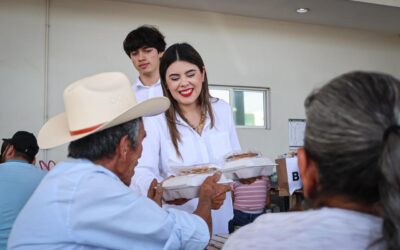 Lleva Alajibua de DIF Culiacán alimento caliente a familiares de pacientes del Hospital de la Mujer