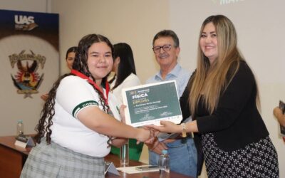 ¡Nos vamos a los Nacionales! Estudiantes de COBAES destacan en Olimpiadas de Física y Matemáticas.