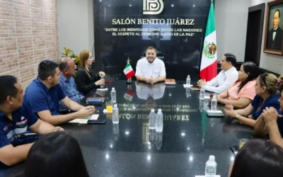 Alcalde de Badiraguato reafirma su compromiso con el sector educativo; se reúne con directivos de escuelas.
