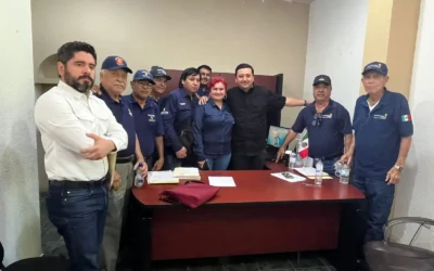 Autoridades municipales acuerdan diálogo y revisión de adeudos tras protesta de Guerreros Azules en Guasave.