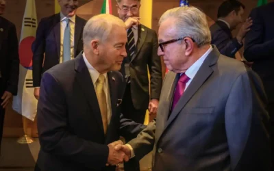 Firman contratos estratégicos para construir la planta de metanol verde más grande del mundo en Sinaloa.