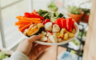 El consumo de frutas aporta beneficios a la salud, no debiendo indicar evitarlas a personas con diabetes: Nutriólogo