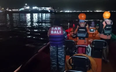 Se hunde transbordador cerca de Bali: 6 muertos y 29 desaparecidos
