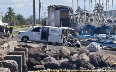 Localizan una persona sin vida en el Puente Juárez en Mazatlán.