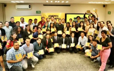 Por sus logros y buenas acciones “𝗨𝗻𝗮 𝗔𝘆𝘂𝗱𝗮 𝗨𝗻𝗮 𝗦𝗼𝗻𝗿𝗶𝘀𝗮 𝗔𝗖», 𝗿𝗲𝗰𝗼𝗻𝗼𝗰𝗲𝗿𝗮́ 𝗮 𝟱𝟬 𝗝𝗼́𝘃𝗲𝗻𝗲𝘀 𝗘𝗷𝗲𝗺𝗽𝗹𝗮𝗿𝗲𝘀 𝗱𝗲 𝗦𝗶𝗻𝗮𝗹𝗼𝗮