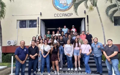 Estudiantes de la licenciatura en Negocios y Comercio Internacional de la UAS visitan las instalaciones de la Fuerza Naval del Pacifico en Manzanillo.