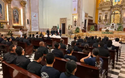 Bomberos de Culiacán celebran su día con emotivo reconocimiento a su labor.