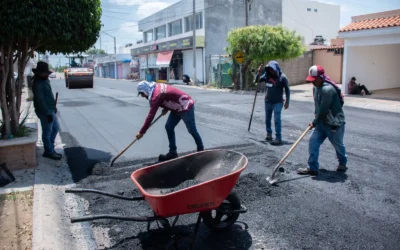 Mejoran calles de Culiacán con intensas jornadas de reencarpetado y bacheo