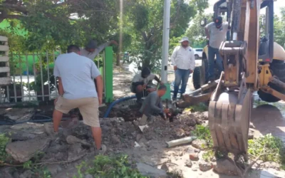 JUMAPAM restablece abastecimiento en el sector de Villa Galaxia.
