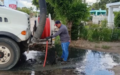 JUMAPAM hace mantenimiento preventivo en el alcantarillado de Mármol