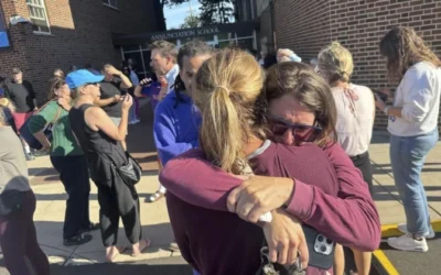 Tiroteo en iglesia y escuela católica de Minneapolis deja dos niños muertos y 17 heridos