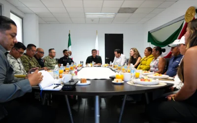 SSP Sinaloa, Economía, Turismo y Fuerzas Armadas se reúnen con empresarios, restauranteros, comerciantes y pescadores de Altata
