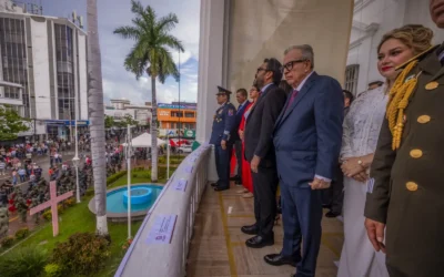 Presencia Gobernador Rocha desfile conmemorativo al 215 aniversario de la Independencia de México
