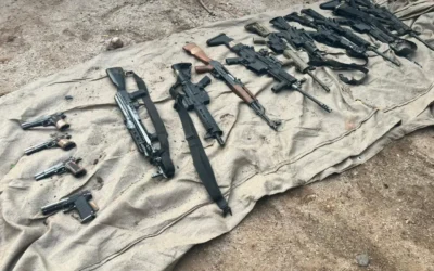 Detiene ejército a 10 en Ubivillas aseguran armas y municiones.