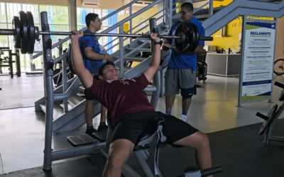 Es benéfico realizar ejercicio, pero es necesario ser orientado por especialistas para realizar actividades aptas para nuestro cuerpo