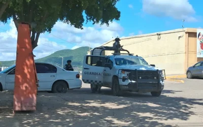 ¡Víctimas colaterales! En fuego cruzado entre civiles, un matrimonio y su hija quedan heridos, en Tepuche