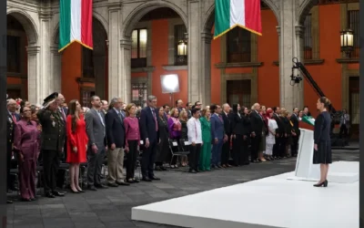 Gobernador Rocha Moya acude al Primer Informe de Gobierno de la presidenta Claudia Sheinbaum.