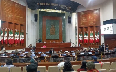 Congreso reforma leyes universitarias, pero deja pendiente la de la Universidad Indígena, Tere Guerra reconoce pendiente la reforma a la Ley Orgánica de la UAIM