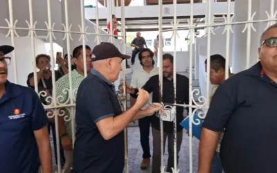 Alcaldesa de Mazatlán acusa a Guerreros Azules de exigir 80 mdp “de un día para otro”