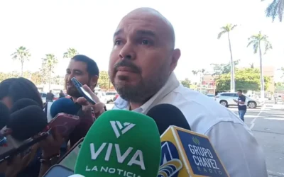 Lluvias detienen temporalmente trabajos de bacheo en Ahome