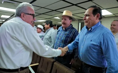 Sostiene gobernador Rocha reunión de trabajo con liderazgos agrícolas del estado.