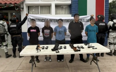 El Grupo Interinstitucional detiene a 5 civiles con armamento en Culiacán.