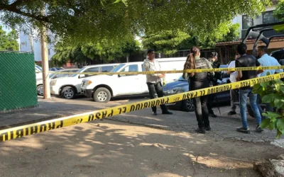 Envuelto en una alfombra hallan cuerpo de una mujer en el Infonavit Humaya