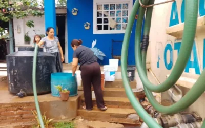 JUMAPAM abastece con pipas a El Potrero de Carrasco