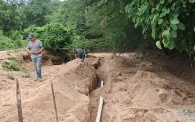 JUMAPAM restablece suministro, tras reparar daño por corriente de arroyo en Porras