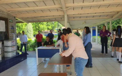 ¡Acuden a votar! Docentes de la UAS respaldan reingeniería universitaria en consulta interna