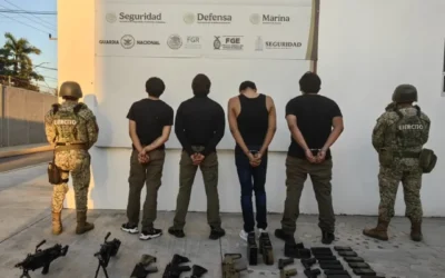 Tras agresión a agentes de tránsito de Culiacán, el Grupo Interinstitucional detiene a 4 presuntos responsables; les aseguran armas, granadas y municiones