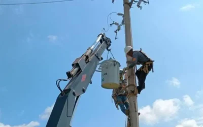 JUMAPAM mejora servicio de agua en El Roble, con cambio de transformador eléctrico