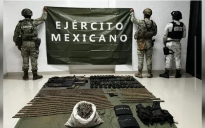 En recorridos de seguridad, el Grupo Interinstitucional asegura armamento y equipo táctico en San Ignacio.