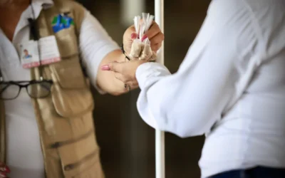 Más de 80 mil viviendas fueron beneficiadas con estrategia de entrega de abate en diferentes municipios de Sinaloa.