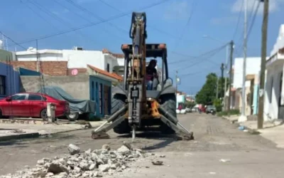 JUMAPAM rehabilita red de alcantarillado en Puesta del Sol