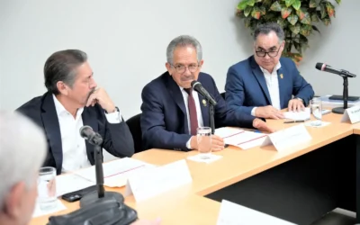 Se reúne el Rector Jesús Madueña con la Comisión de Educación, Ciencia y Tecnología del Congreso de Sinaloa; presenta los avances de la institución y la propuesta de Reingeniería Integral.