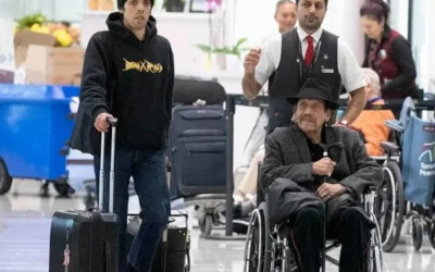 Danny Trejo preocupa al ser visto en silla de ruedas… pero aclara la verdad