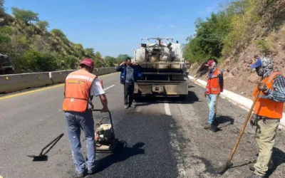 Gobierno del Estado suma 26 millones de pesos invertidos en bacheo de carreteras