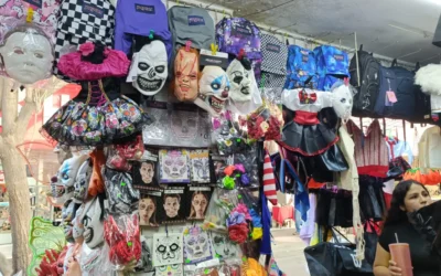 Comerciantes reportan inicio del consumo por disfraces de Halloween esperando aumento