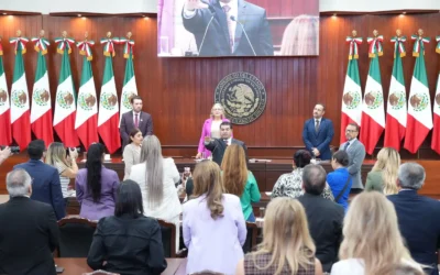 Rodolfo Valenzuela asume la presidencia de la Mesa Directiva del Congreso del Estado