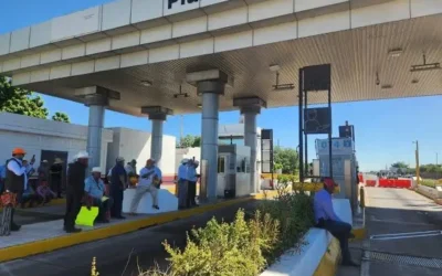 Campesinos mantienen protestas en Sinaloa ante falta de respuesta del gobierno.