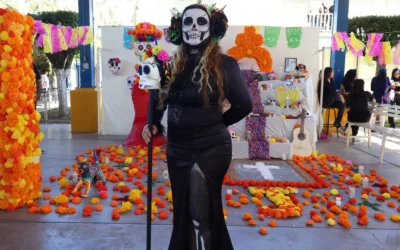 ¡Arraigo y tradición! Realiza la Preparatoria Emiliano Zapata de la UAS el Concurso de Catrinas y Catrines 2025 con temática de la Lotería Mexicana