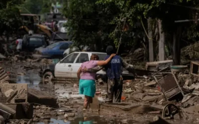 Aumenta a 70 el número de muertos por las inundaciones en México; más de 70 personas siguen desaparecidas