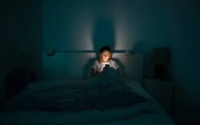 Especialistas alertan que los videos cortos de TikTok, Instagram y YouTube generan efectos más nocivos que el alcohol